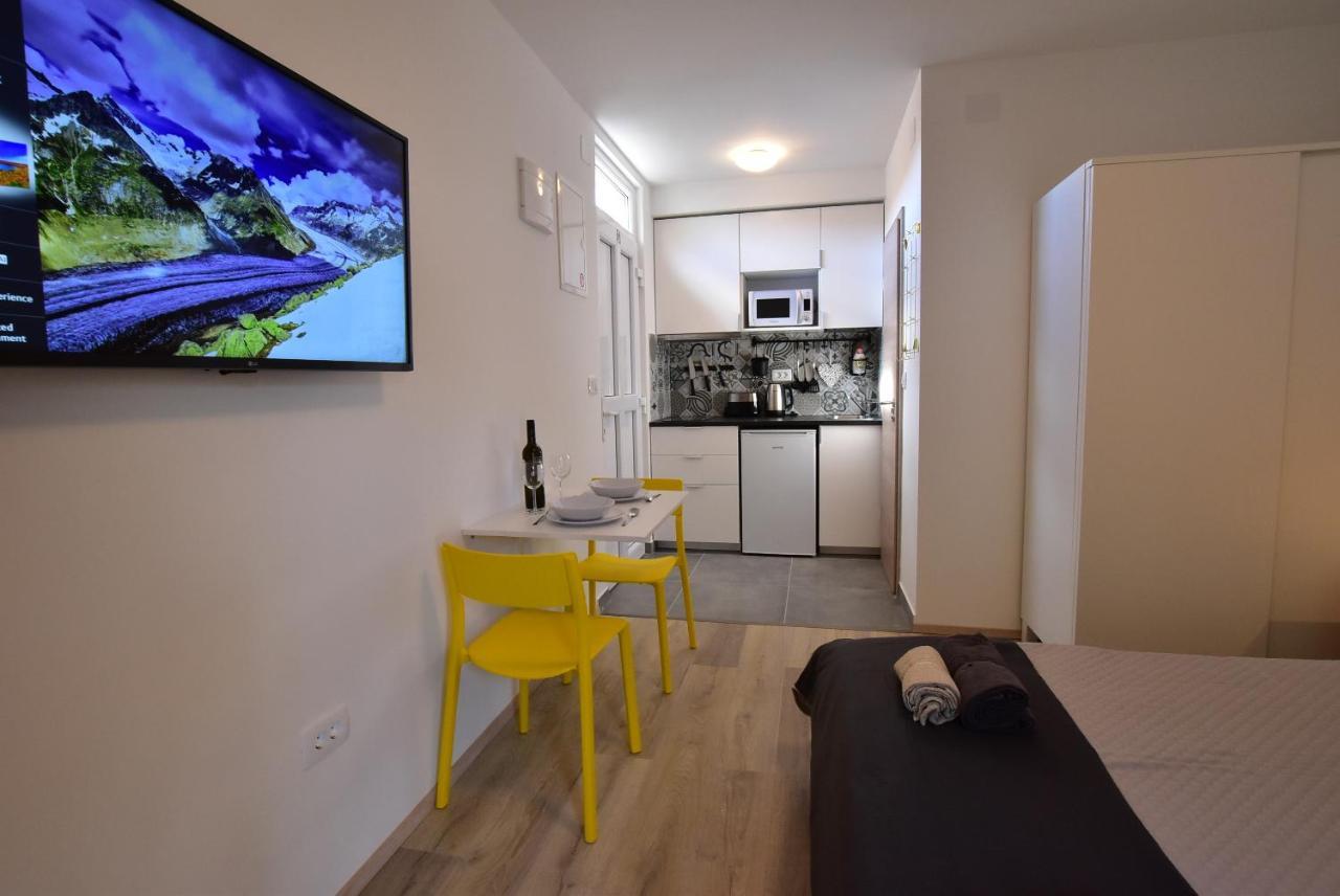 Appartamento Olive Tree Stari Grad  Esterno foto